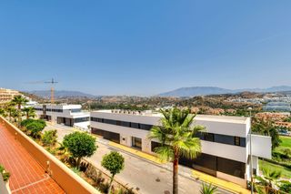 Duplex  Calle mar de alborán, 2, la cala de mijas, spain 6. Exclusivo dúplex de 3 dormitorios con vistas al mar, golf y mont