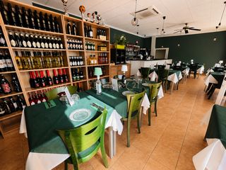 Traspaso Local Comercial en Calle manzanilla de la torre, las lagunas, spain la cala hills f. Restaurante equipado y en funcionamiento  mijas golf