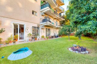 Appartement à Calle virgen del rocío, fuengirola, spain arcoiris 3. Bajo de 2 dormitorios con jardín y mucha luz en los boliches