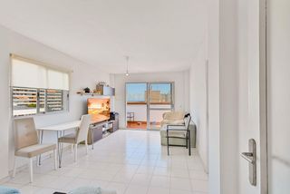 Piccolo appartamento in Calle dávila bertoli, torremolinos, spain. Acogedor piso de 2 habitaciones en el centro de la ciudad