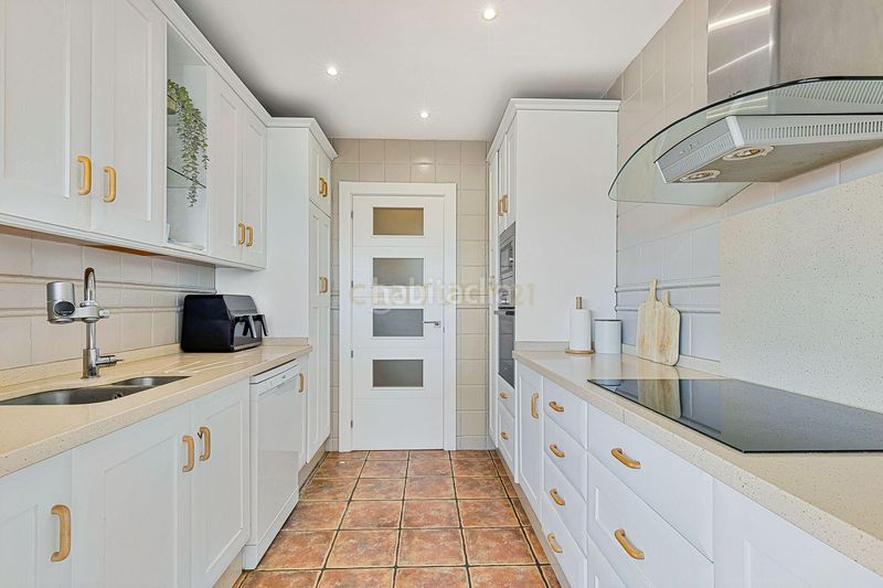Foto bdeb2f84-7fc3-4ae7-b140-5c675302e3de. Apartament a Las Flores Mijas