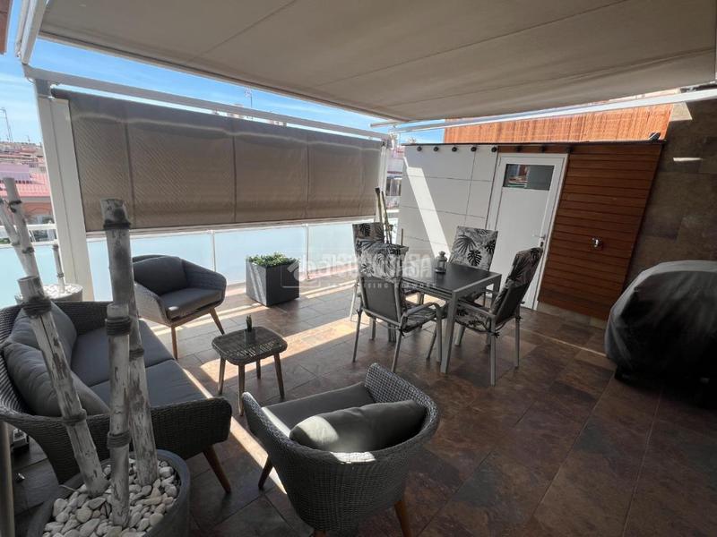 Foto 93a4caee-c3aa-446b-9391-8b3b88058515. Piso  en venta en Centre Castelldefels