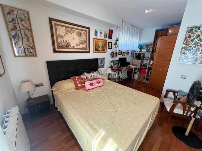 Foto e2bce474-20cc-40c2-9ecf-ae62daf9a547. Casa pareada casa en venta en La Pineda Castelldefels