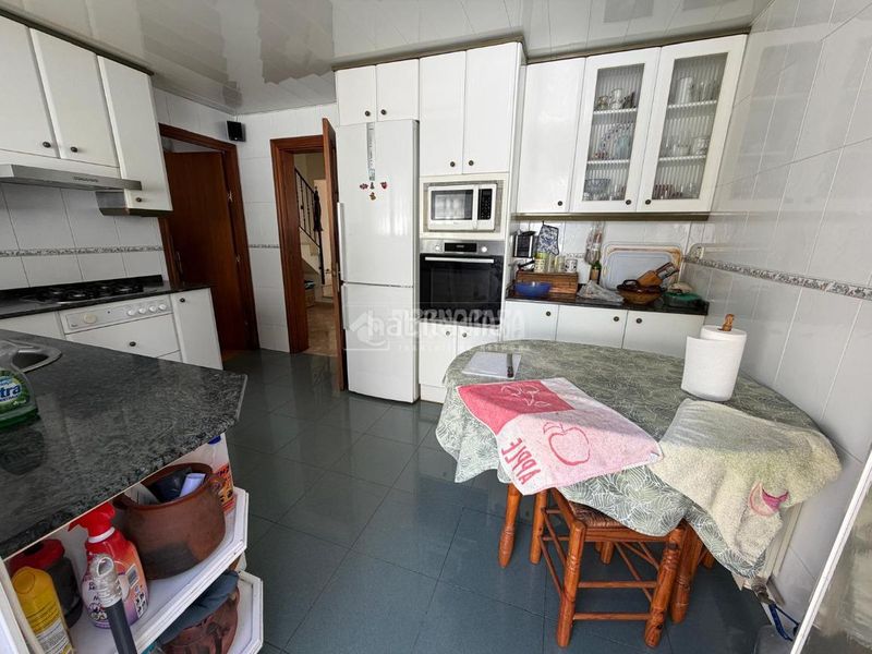 Foto cdf8e059-d214-481b-8457-a6cb0a3c5eda. Casa amb calefacció a Vista Alegre Castelldefels