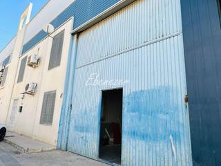 Fabrikhalle  Bruselas. Nave poligono cabezo beaza