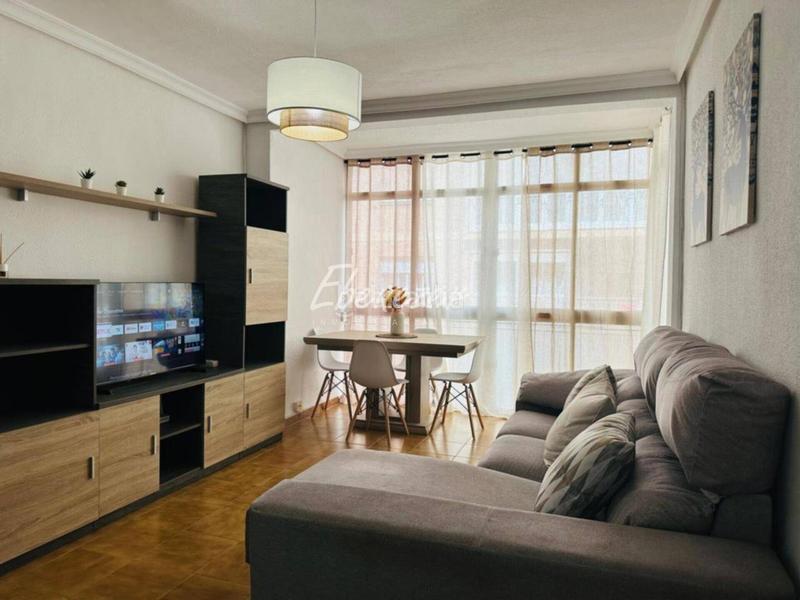 Foto c615ec68-7eb1-4728-a0b7-a981f9d204be. Flat in Alameda Cartagena