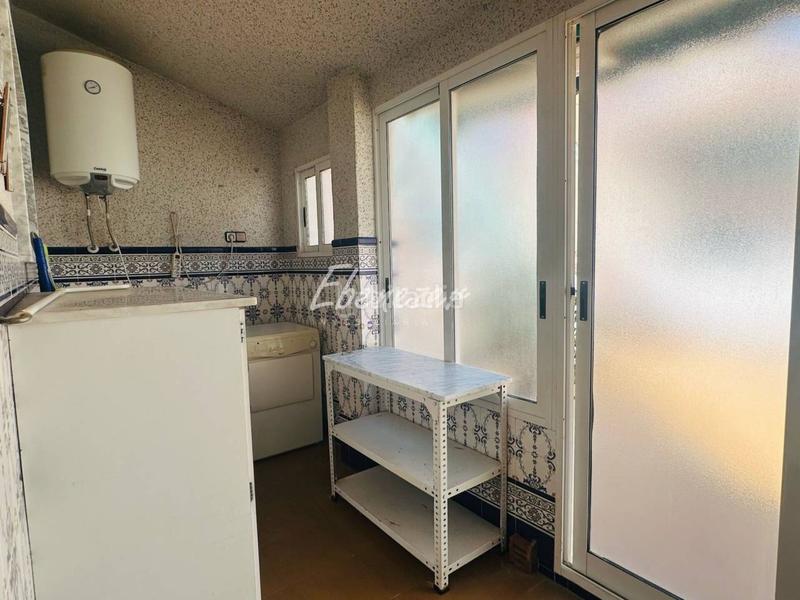 Foto 41b85c9b-80aa-4c0b-8548-0e6e8c317eaa. Appartamento con parcheggio in Barrio de la Concepción Cartagena