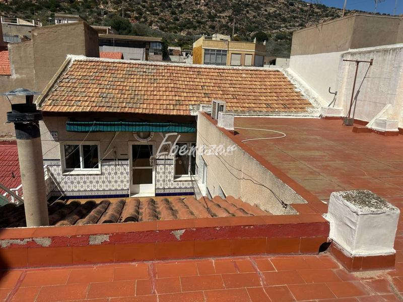 Foto bc3c9d1a-dfa3-46e0-b656-b1dbecf257e7. Appartamento con parcheggio in Barrio de la Concepción Cartagena