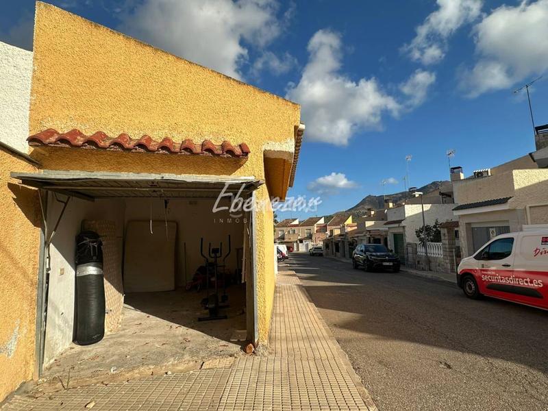 Foto c56cc39d-b2e2-4f4a-b548-378e50ab7c15. Chalet espectacular chalet en venta en Canteras. en Cartagena