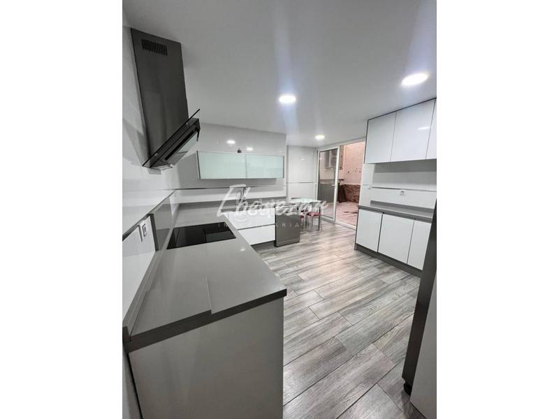 Foto a3de0b9d-4274-4a56-8903-7fe609323979. Pis amb calefacció a Casco Antiguo Cartagena