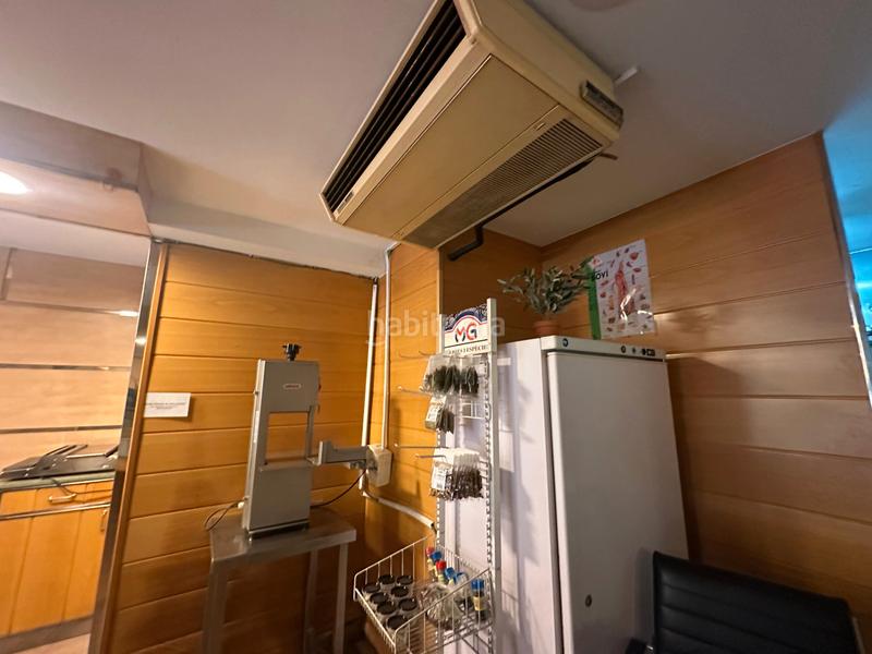 Foto 053e0153-40c6-405e-8324-0030cfa4eac3. Transfer business premise with heating in Sants Barcelona