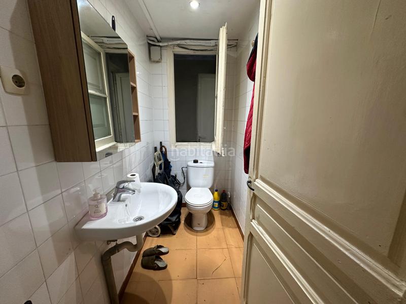 Foto 51efafda-32e0-4303-a8b7-e30014ba49b2. Traspaso local comercial en Sants Barcelona