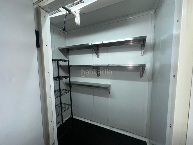 Foto 997c9d04-5be8-4dd4-838b-8247676d9733. Traspaso local comercial en Sants Barcelona