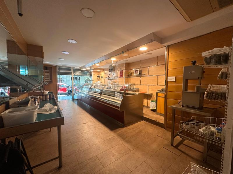 Foto b42979be-d733-4c96-bfcf-e397fafd8a82. Traspaso local comercial en Sants Barcelona