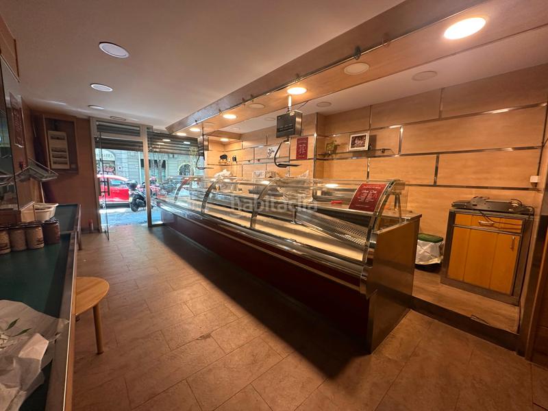 Foto c54840d1-b86d-4bcd-a987-c09bfab9c9ba. Traspaso local comercial en Sants Barcelona