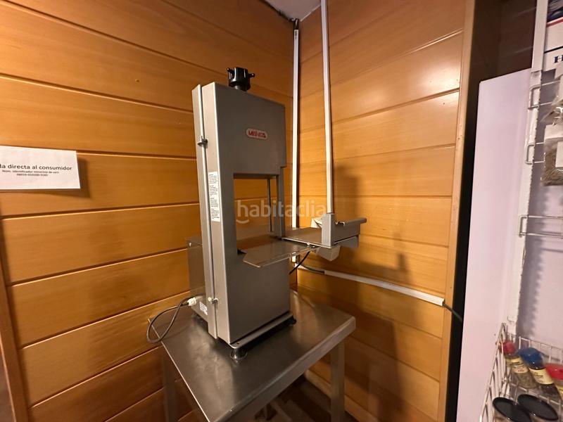 Foto d1419542-cd9b-43ad-9774-e1a549beefcb. Traspaso local comercial en Sants Barcelona