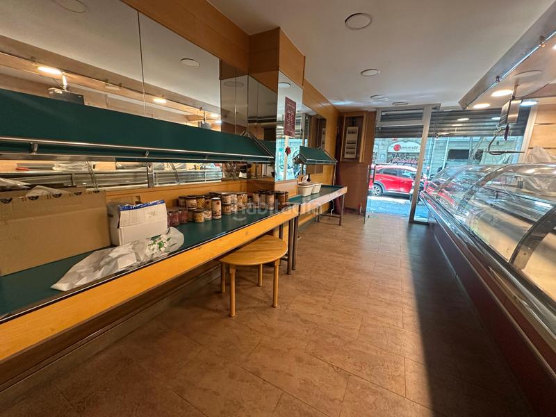 Foto f80e50c2-6be1-4dc5-993f-f2bf32f93aa4. Traspaso local comercial en Sants Barcelona