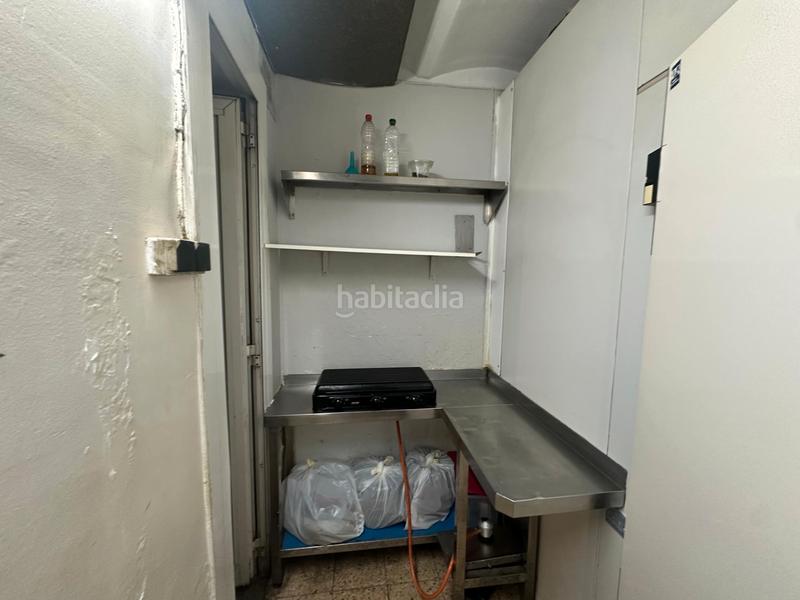 Foto d67ee1f7-1a77-45c1-8347-b5dd0a988a97. Pas-de-porte local commercial avec chauffage dans Sants Barcelona