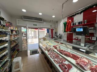 Traspàs Local Comercial  Carrer progrés. Carniceria en traspaso
