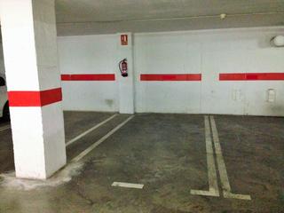 Aparcament cotxe  N/a. Disponible 7 plazas de garaje individuales y 1 trastero.precio p