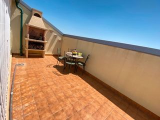 �tico  Carrer del doctor ram�n trullenque. ���te gustaria vivir en un duplex con terraza privada???
gran o