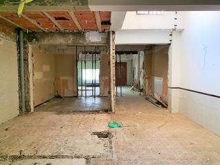 Casa a Carlet. ¿estás buscando una casa a tu gusto y que no se vaya de precio?