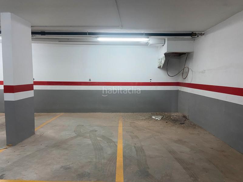 Foto 76337842-9ef4-492f-9e79-658ecded5420. Aparcament cotxe a Carlet