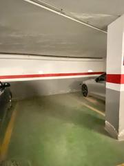 Aparcament cotxe a Carlet. Parking en el centro de carlet