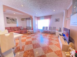 Pis  Carrer de la corbella 22. Piso zona metro