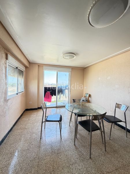 Foto e6fa3a0c-e6f2-40c2-83aa-8c8d5e55a2a9. Piso  en Carlet