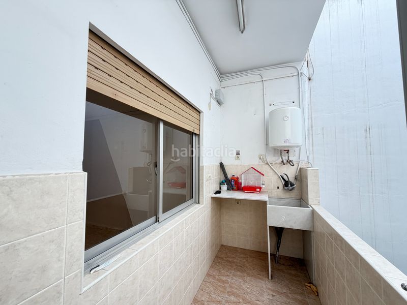 Foto 98461c08-8fb8-4950-8a41-1c30785c218f. Casa amb aparcament a Carlet