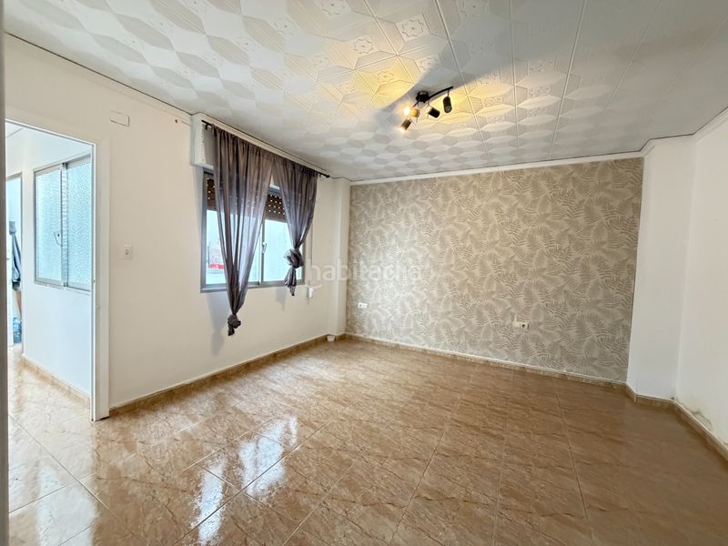 Foto a478f5a9-4c9c-412e-b07c-a0179e476af1. Casa amb aparcament a Carlet