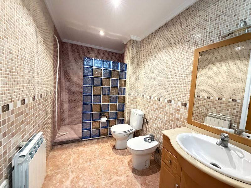 Foto c566fbd3-2845-4ecc-a397-8be2e3095e7d. Casa amb aparcament a Carlet