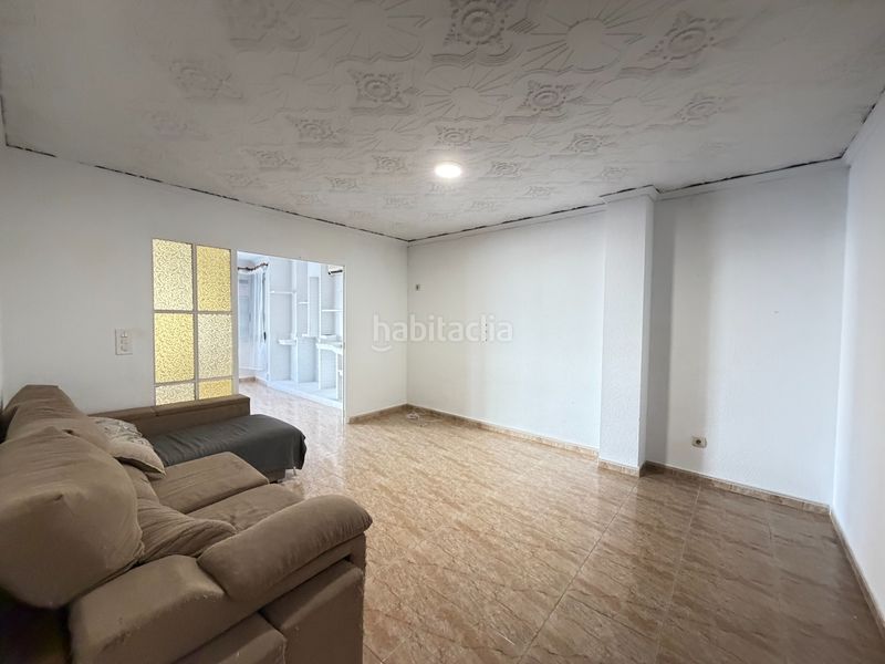 Foto ef77479d-81d8-4dd5-a91d-ba699b685f03. Casa amb aparcament a Carlet
