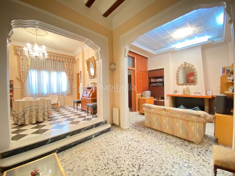 Foto 4e6439f8-76c2-44a8-942b-c92110bb6e5f. Casa amb xemeneia a Carlet