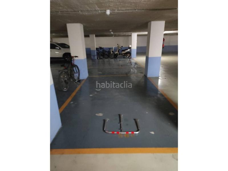 Foto 9b952c83-0b4f-4fda-b21b-7773f63967db. Parking voiture dans Nou Campanar Valencia