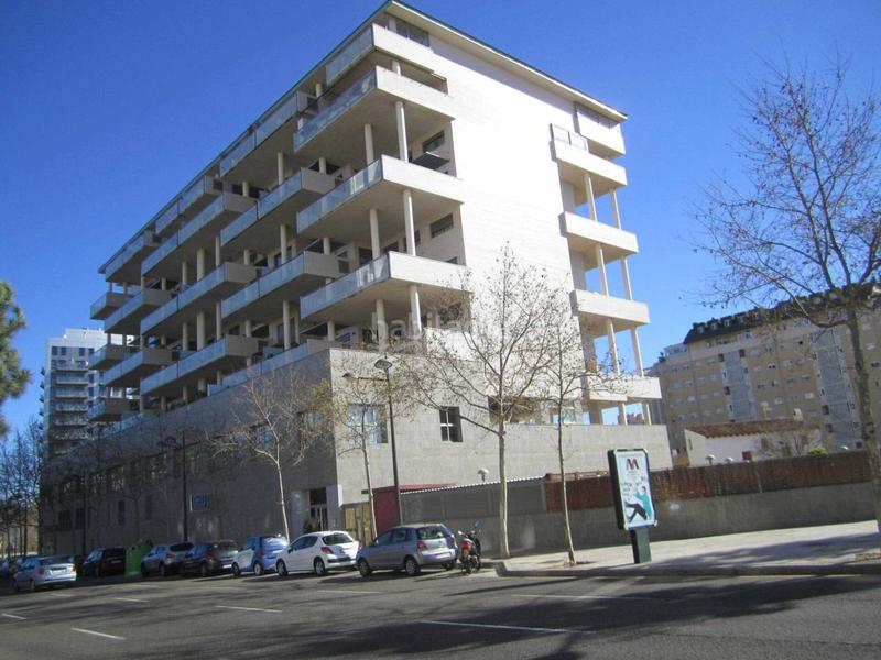 Foto abdf323a-9e94-4c71-9246-0a2ff11cb86d. Parking voiture dans Nou Campanar Valencia