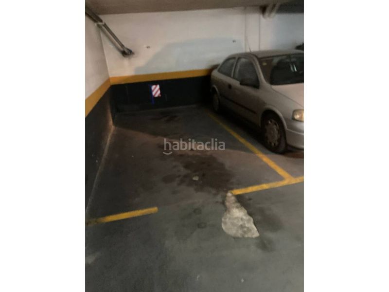 Foto 937eaabb-bcb0-4220-a5f7-f9121cecd7ee. Aparcament cotxe a La Petxina Valencia