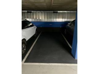 Aparcament cotxe  Dr. bassols. Garaje en venta en llefia. c  dr. bassols