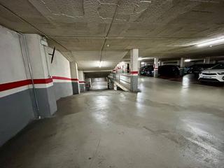 Aparcament cotxe  Echegaray. Parking en venta en la salut