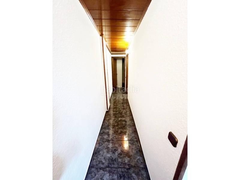 Foto 782cab7f-c542-4ed2-8be7-1724633307a6. Piso  en venta 3 hab., con balcon, patio y ascensor en Badalona