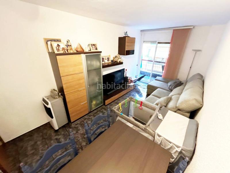 Foto 99275807-1839-4c4b-be5a-827f2a2b9627. Piso  en venta 3 hab., con balcon, patio y ascensor en Badalona