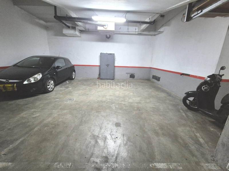 Foto ff30b0c4-8869-45a3-8f4e-4e90bbd89d77. Posto auto in Congrés Badalona