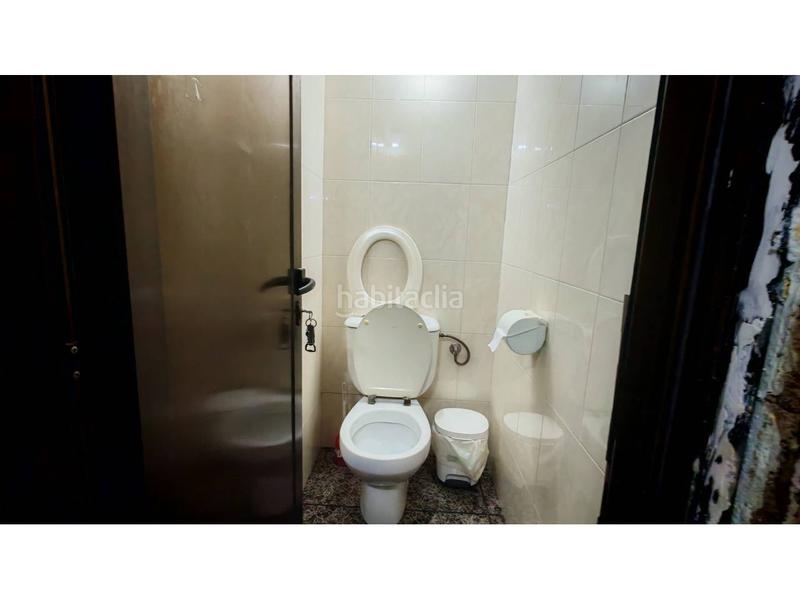 Foto 1a95dc2d-c467-4839-8d1b-421096a96058. Local comercial se vende bar funcionando y totalmente equipado! en Badalona