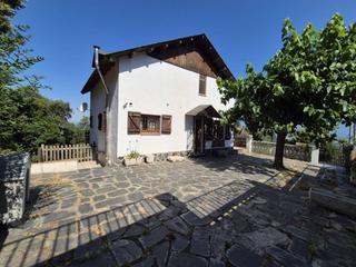 Maison à Vallgorguina. Chalet unifamiliar 147 m2 construidos en parcela de 800m  canadá