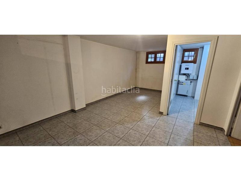 Foto 54d94d87-d02d-4263-8922-724784bb3422. Casa gran casa en venta montigala en Centre Badalona