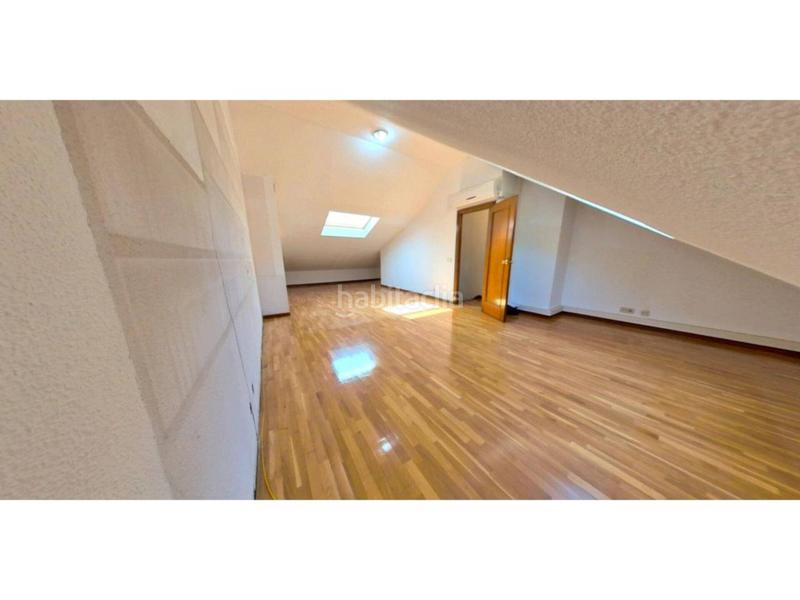 Foto 7e1b8a0b-4dae-49ba-85ce-60efdb2f77b3. Casa gran casa en venta montigala en Centre Badalona