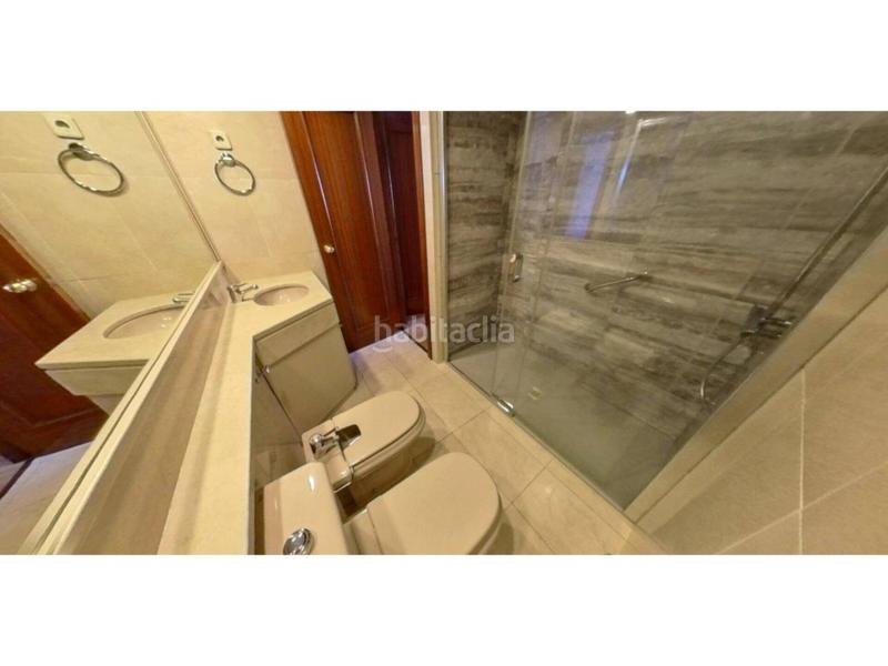 Foto cc617f5f-284d-4948-9c79-a5359d655790. Casa gran casa en venta montigala en Centre Badalona