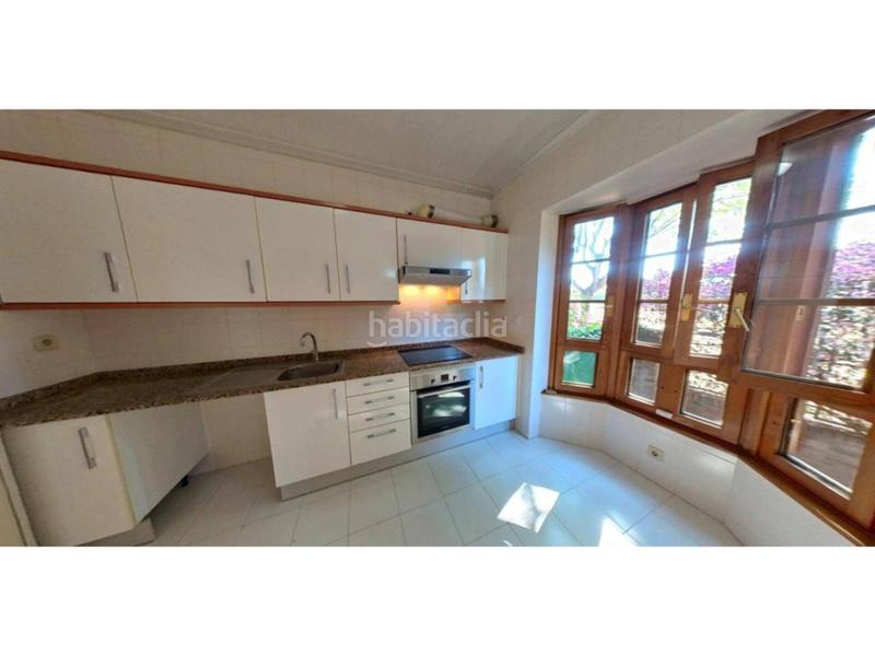 Foto e6af0d09-e4d2-422e-9565-739084dd367c. Casa gran casa en venta montigala en Centre Badalona