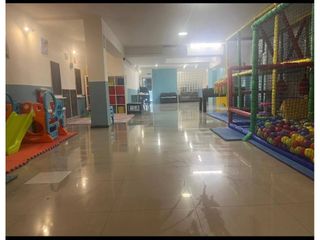 Local Comercial  Avenida pi i margall. Local en venta en sant adri� de bes�s
